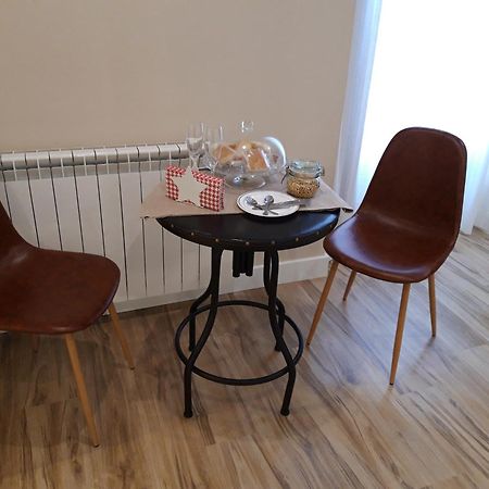 H.Albar Mieres Hotell Mieres  Rum bild