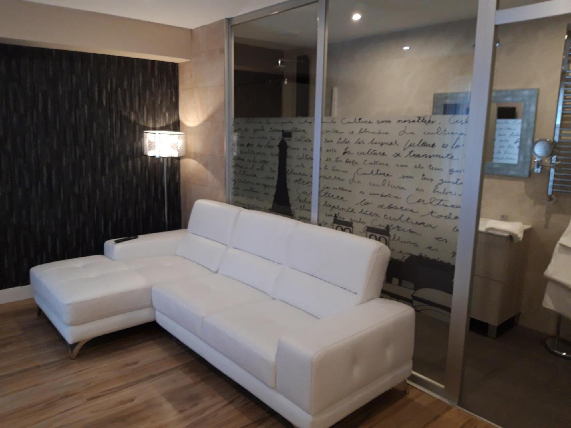 H.Albar Mieres Hotell Mieres  Rum bild